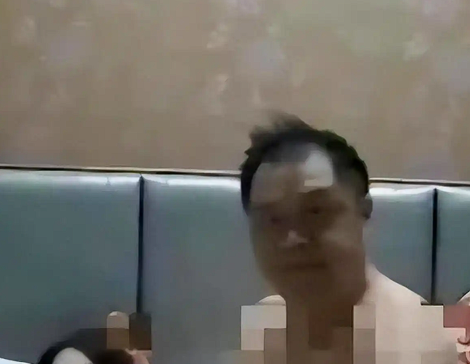 湖南副院长出轨眼科主任